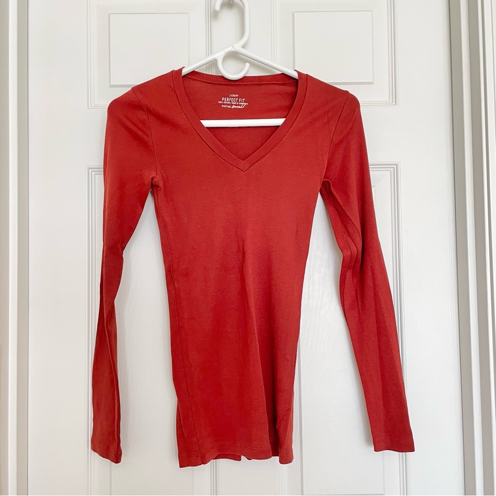 J.Crew Solid Rust Red V-Neck Perfect Fit Tee - XSmall